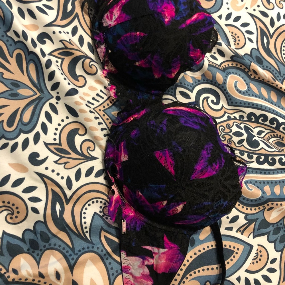PINK VS 34DDD NWOT